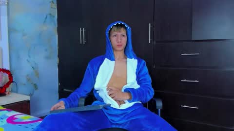 Snapshot of sammysex_ chatting on 11/29/25, 07:00 SAMMY online show from 11/29/25, 07:00