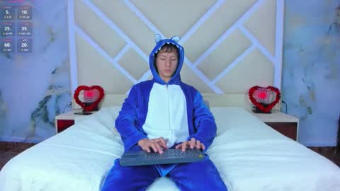 SAMMY online show from 12/02/25, 12:10