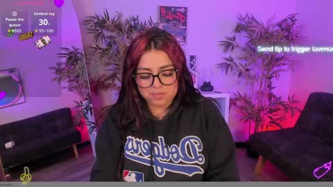 Snapshot of sammyy_owens_ chatting on 04/11/26, 08:51 Sammy online show from 04/11/26, 08:51