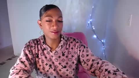 Snapshot of samny_doll369 chatting on 04/26/26, 06:16 Samy doll online show from 04/26/26, 06:16