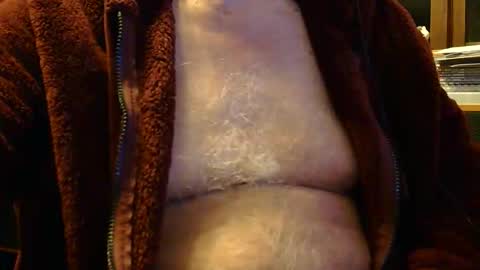 Snapshot of samsenior70 chatting on 11/16/25, 10:48 Sam online show from 11/16/25, 10:48