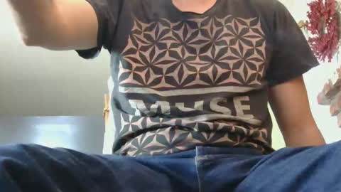 Snapshot of samthebully chatting on 11/24/25, 11:37 SamTheBully online show from 11/24/25, 11:37