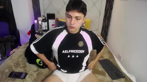 Snapshot of samu_foxxx chatting on 01/13/26, 08:58 SAMU online show from 01/13/26, 08:58