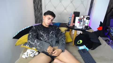 Snapshot of samu_foxxx chatting on 03/16/26, 08:35 SAMU online show from 03/16/26, 08:35