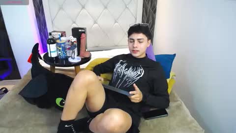 Snapshot of samu_foxxx chatting on 03/20/26, 08:46 SAMU online show from 03/20/26, 08:46