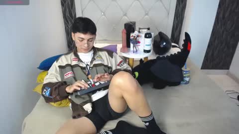 Snapshot of samu_foxxx chatting on 03/28/26, 09:03 SAMU online show from 03/28/26, 09:03