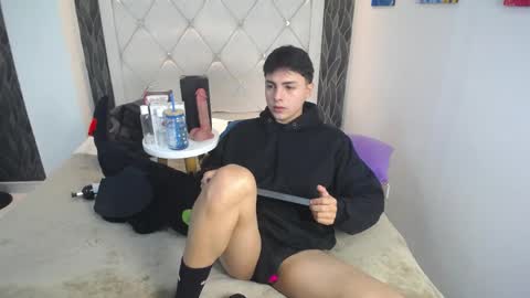 Snapshot of samu_foxxx chatting on 03/30/26, 08:32 SAMU online show from 03/30/26, 08:32