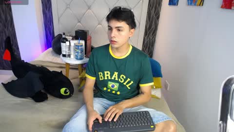 Snapshot of samu_foxxx chatting on 04/06/26, 08:21 SAMU online show from 04/06/26, 08:21