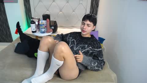 Snapshot of samu_foxxx chatting on 04/07/26, 08:31 SAMU online show from 04/07/26, 08:31