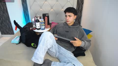 Snapshot of samu_foxxx chatting on 04/08/26, 08:31 SAMU online show from 04/08/26, 08:31