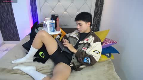 Snapshot of samu_foxxx chatting on 04/10/26, 08:46 SAMU online show from 04/10/26, 08:46