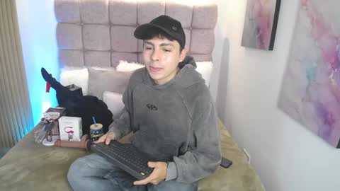 Snapshot of samu_foxxx chatting on 05/16/26, 07:45 SAMU online show from 05/16/26, 07:45