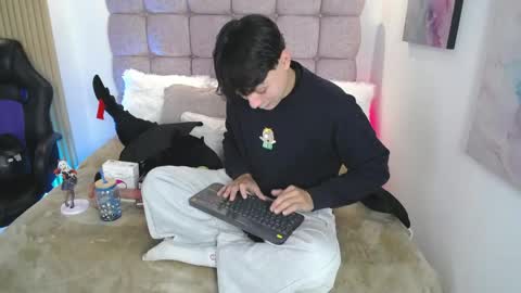 Snapshot of samu_foxxx chatting on 05/27/26, 08:17 SAMU online show from 05/27/26, 08:17