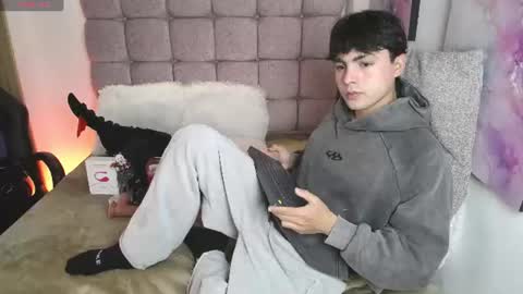 Snapshot of samu_foxxx chatting on 06/30/26, 08:21 SAMU online show from 06/30/26, 08:21