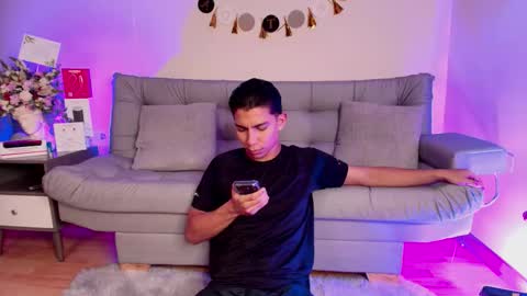 Snapshot of samucamx_ chatting on 02/26/26, 01:15 samu online show from 02/26/26, 01:15