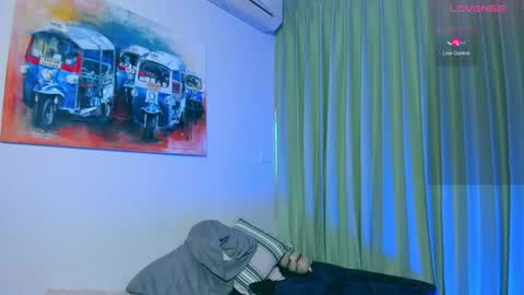 Samuel online show from 01/10/25, 02:25