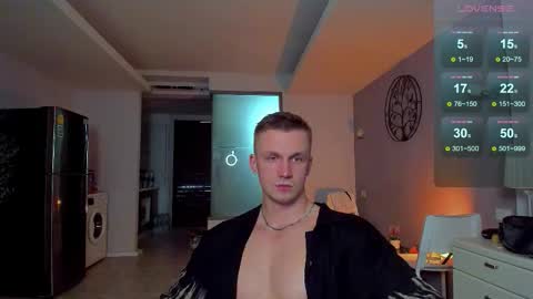 Snapshot of samuel_andrew chatting on 02/07/26, 05:33 Samuel online show from 02/07/26, 05:33