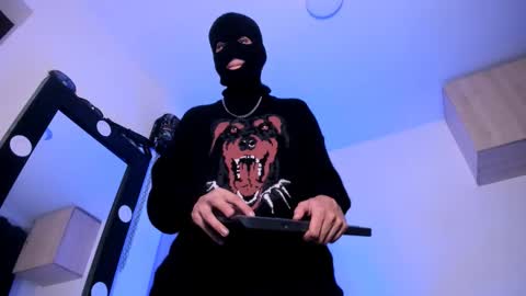   online show from 09/20/25, 10:16