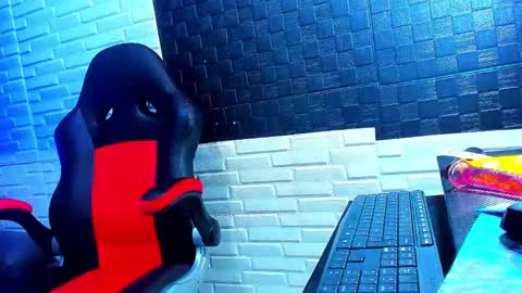 Snapshot of samuel_vasques chatting on 10/12/25, 10:03 samuel_vasques online show from 10/12/25, 10:03