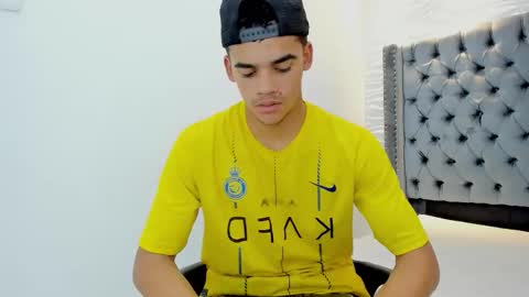 SAMUEL online show from 03/21/26, 03:33