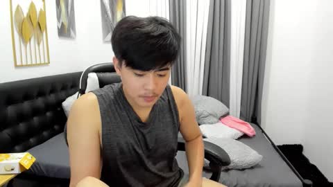 Snapshot of samuelangelo chatting on 03/11/26, 06:25 Sam online show from 03/11/26, 06:25