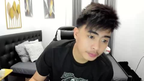 Snapshot of samuelangelo chatting on 03/18/26, 10:46 Sam online show from 03/18/26, 10:46