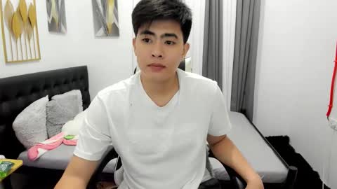 Snapshot of samuelangelo chatting on 03/29/26, 10:04 Sam online show from 03/29/26, 10:04