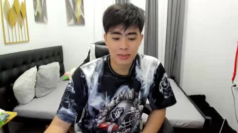 Snapshot of samuelangelo chatting on 03/30/26, 06:47 Sam online show from 03/30/26, 06:47
