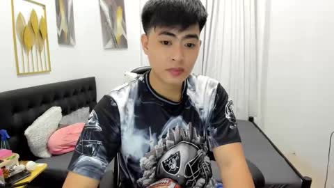 Snapshot of samuelangelo chatting on 04/28/26, 03:17 Sam online show from 04/28/26, 03:17
