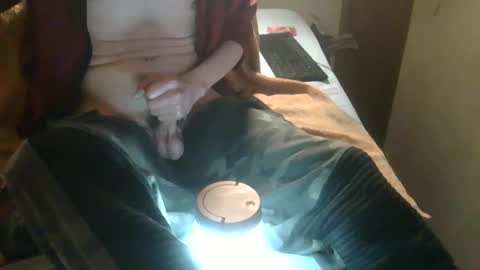 Snapshot of samueltal chatting on 04/11/26, 10:03 samueltal online show from 04/11/26, 10:03