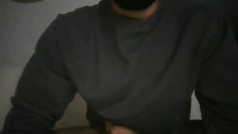 Snapshot of samwise2418 chatting on 12/06/24, 06:26 Sam W dick strip tease online show from 12/06/24, 06:26