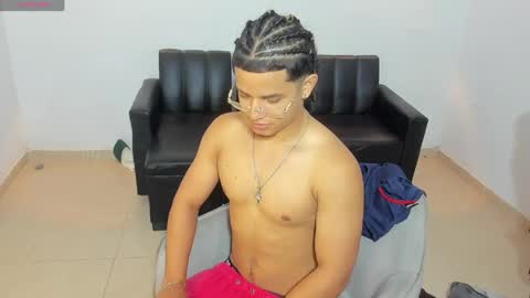 Snapshot of samxx_muscle chatting on 05/25/26, 04:13 samxx_muscle online show from 05/25/26, 04:13