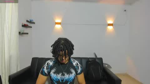Snapshot of samxx_muscle chatting on 06/20/26, 02:31 samxx_muscle online show from 06/20/26, 02:31