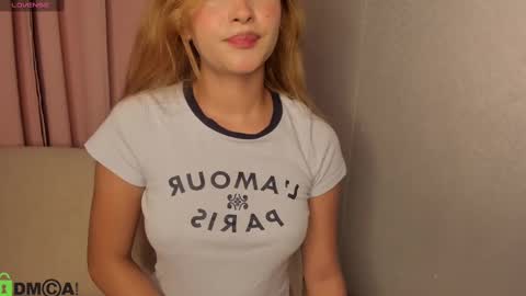 Snapshot of samy_bae chatting on 02/27/25, 08:53 Samantha online show from 02/27/25, 08:53