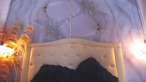 Snapshot of samy_moore14 chatting on 10/14/25, 01:56 S A M A N T H A  online show from 10/14/25, 01:56