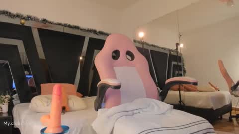 Find me at  when im offline here. online show from 12/11/24, 01:58