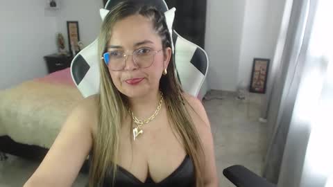 samy_vsn online show from 02/03/25, 09:29