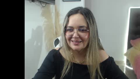 samy_vsn online show from 11/21/25, 09:02