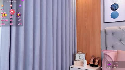 Snapshot of samybennet chatting on 09/17/25, 04:19 Samy Bennet online show from 09/17/25, 04:19