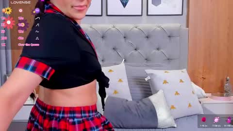 Snapshot of samybennet chatting on 09/26/25, 04:44 Samy Bennet online show from 09/26/25, 04:44