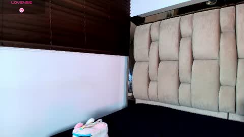 Snapshot of samygreyy_ chatting on 06/17/26, 08:10 SAMY GREY... online show from 06/17/26, 08:10