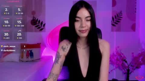 Snapshot of samylewis4_20 chatting on 11/10/25, 11:37 sammy online show from 11/10/25, 11:37