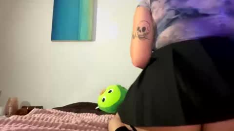 Samymoon online show from 12/04/25, 07:11