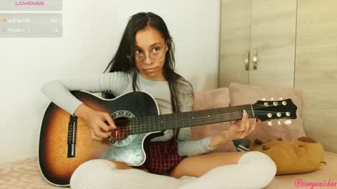 Snapshot of samyonichan chatting on 12/13/24, 07:47 Special show on 17 december and 23 UwU online show from 12/13/24, 07:47