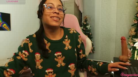 Snapshot of samyonichan chatting on 12/25/24, 06:52 Special show on 17 december and 23 UwU online show from 12/25/24, 06:52