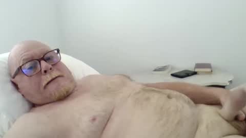 Snapshot of sanager40 chatting on 03/22/26, 12:52 sanager40 online show from 03/22/26, 12:52