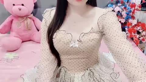 sanami_sian_ online show from 02/11/26, 04:28