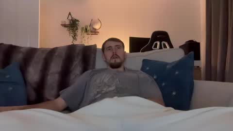 Snapshot of sandb250 chatting on 01/03/25, 11:55 sandb250 online show from 01/03/25, 11:55