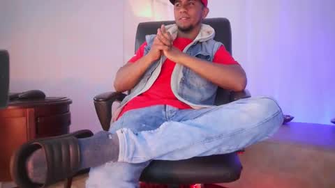 Snapshot of sander_ath chatting on 09/29/25, 01:05 Sander online show from 09/29/25, 01:05