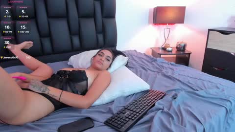 MilaSander online show from 12/06/24, 12:12